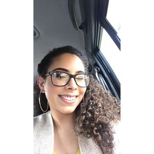 Meet your Posher, Joyce